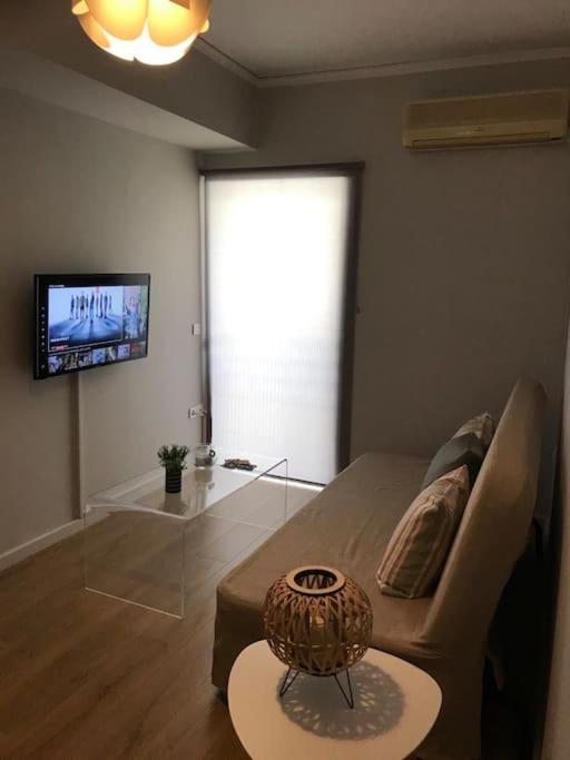 Kyparissia Cozy Flat - 5Mins Walking From Beach Apartman Kültér fotó