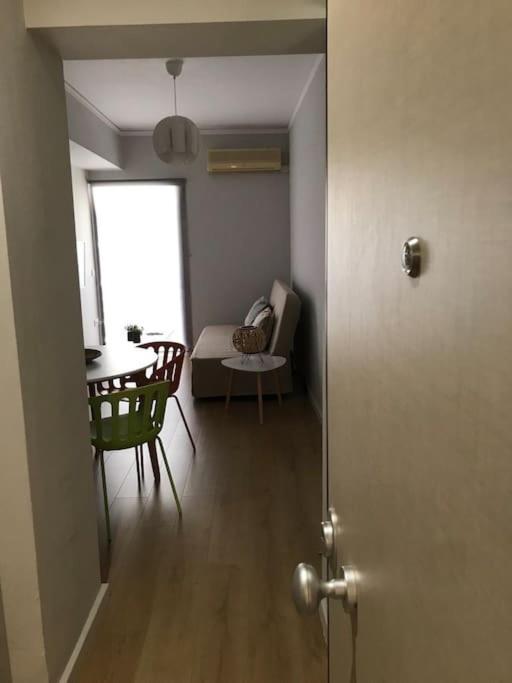Kyparissia Cozy Flat - 5Mins Walking From Beach Apartman Kültér fotó